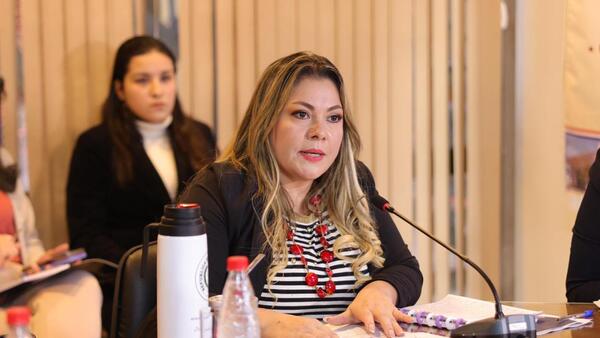 Congreso no sabe qué uso le daba Zenaida Delgado a vehículo oficial incendiado en San Pedro