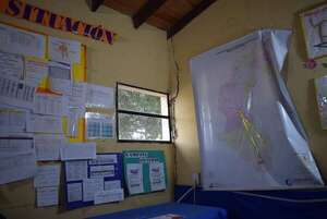 Escobar: Centro de Salud en peligro de derrumbe y con goteras pone en riesgo a funcionarios y pacientes - Nacionales - ABC Color
