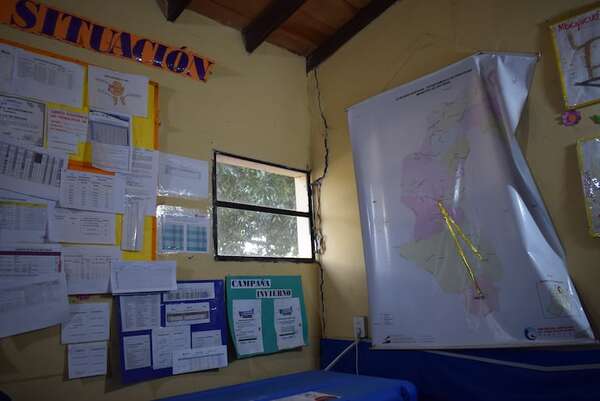 Escobar: Centro de Salud en peligro de derrumbe y con goteras pone en riesgo a funcionarios y pacientes - Nacionales - ABC Color