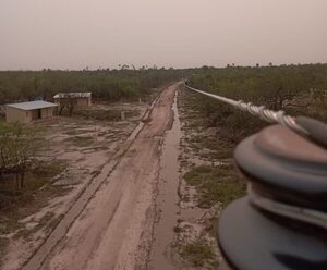 Avanzan obras de infraestructura eléctrica en la comunidad indígena Xakye Axa en Presidente Hayes - .::Agencia IP::.