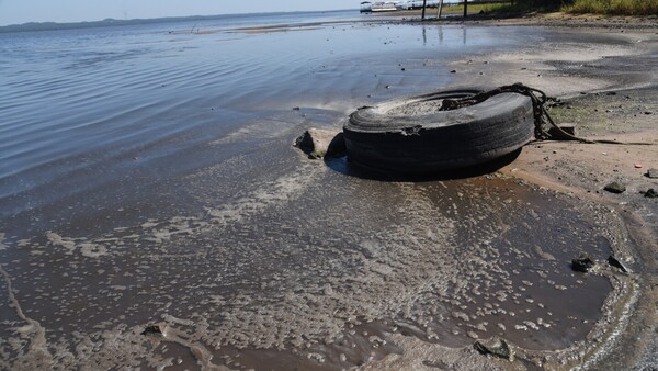 MOPC anuncia nuevo plan para combatir contaminación del lago Ypacaraí