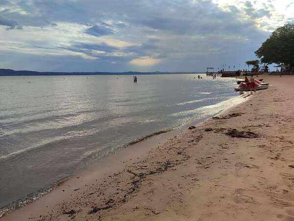 Así está el Lago Ypacaraí: ¿Por qué el MOPC priorizará una de las cuencas para invertir? - Economía - ABC Color