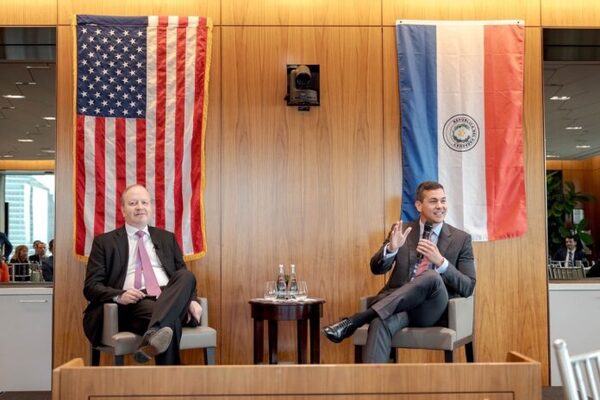 Santiago Peña destaca a Paraguay como un actor clave en la región ante el Foro de CitiGroup y Forbes - El Trueno