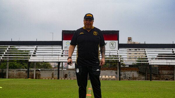 Tacuary despide a Marcelo Palau y apuesta por un viejo conocido