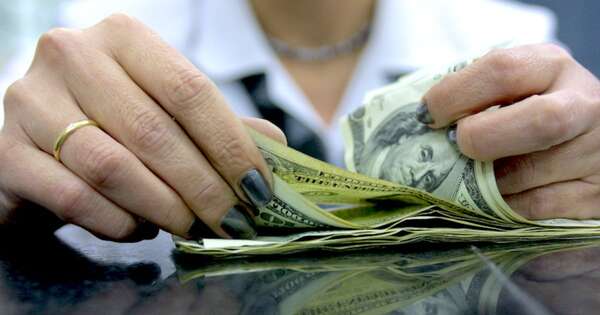 La Nación / Depreciación del guaraní es cuestión coyuntural, afirma economista