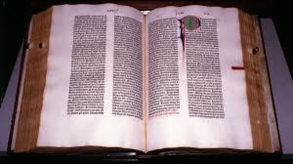La única versión en Sudamérica de la réplica de la Biblia de Gutenberg, va a estar en la Biblioteca Nacional