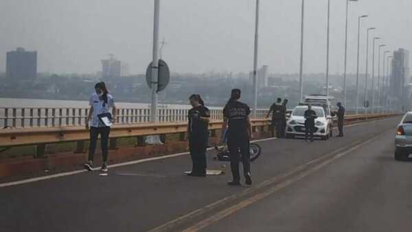 Grave accidente interrumpe circulación sobre puente Encarnación-Posadas