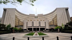 China recorta intereses y tasas de reserva de los bancos para estimular la economía