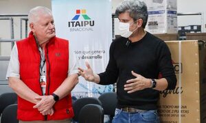 Hospital de Ciudad del Este recibe insumos y mobiliarios