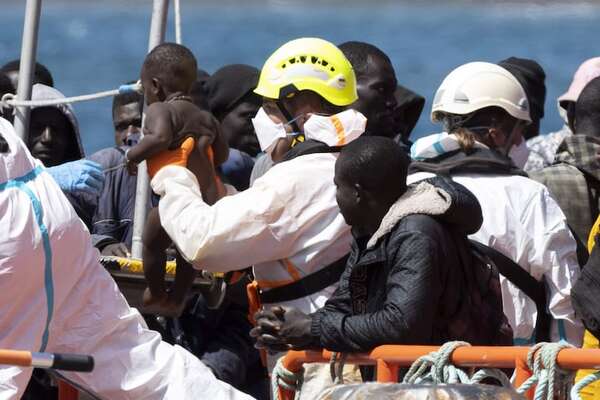 El Gobierno español recurrirá el protocolo de Canarias sobre los menores migrantes - Mundo - ABC Color