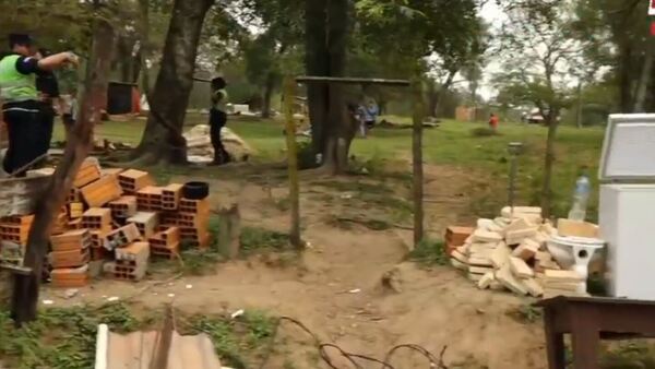 Unas 140 familias son desalojadas de un amplio terreno en Limpio