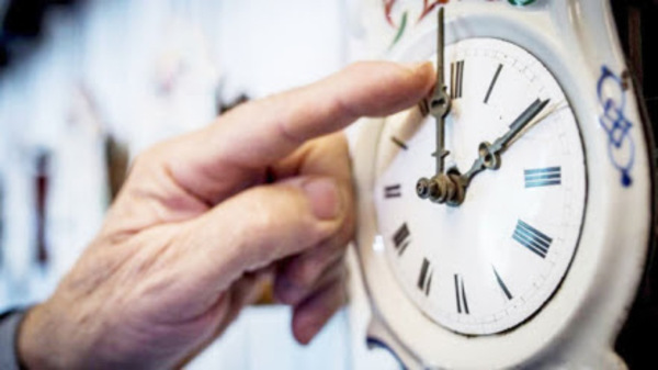 Aprueban la permanencia del horario de verano durante todo el año » San Lorenzo PY