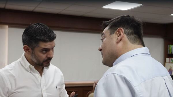 Video: “Sos un corrupto, ladrón, bandido”, el cara a cara de Salyn Buzarquis y Nenecho Rodríguez