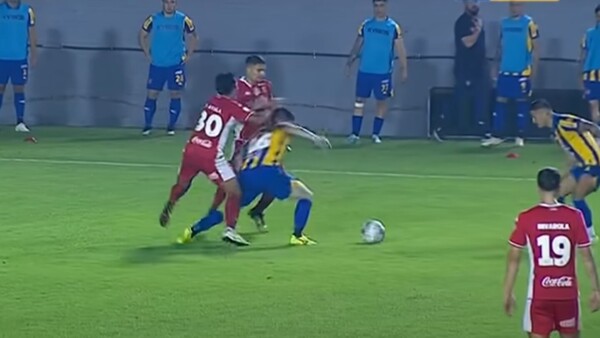 Roja para Rojas: "Tenía que bajar el pie en algún lado"