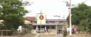 Familiares de reos festejan el día de la virgen de las Merced en Tacumbú - SNT