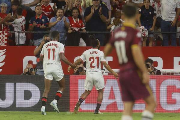 Sevilla levanta cabeza, Valencia sigue sumido en la irregularidad - Fútbol - ABC Color