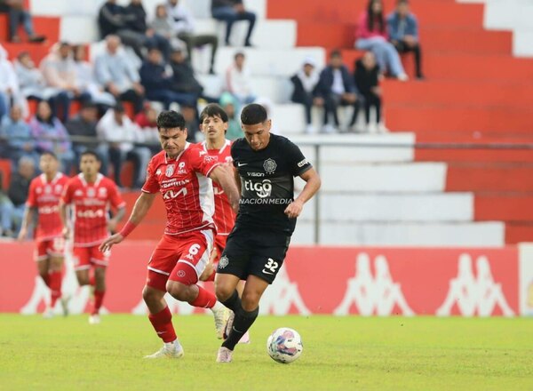 Versus / ¿Cuándo estará disponible Erik López en Olimpia?