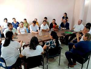 “Hambre Cero” dejó sin almuerzo a 3.000 estudiantes, denuncian directores - Nacionales - ABC Color