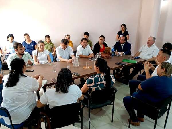 “Hambre Cero” dejó sin almuerzo a 3.000 estudiantes, denuncian directores - Nacionales - ABC Color