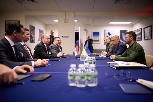 Peña reaffirmed Paraguay's commitment to Ukraine and peace - .::Agencia IP::.