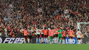 River derrota a Colo Colo y se clasifica a semifinales