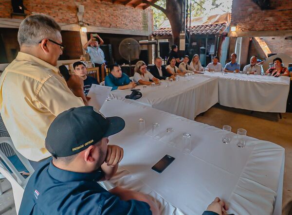 Paraguay y Argentina fomentan integración regional para impulsar el turismo fluvial - .::Agencia IP::.