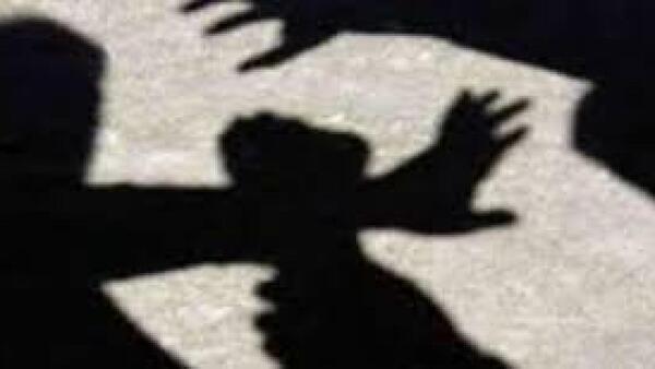 Desconocidos obligaron a un niño a consumir pastillas para raptarlo, denuncian