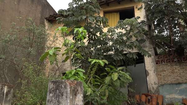 Ciudad Nueva: vecinos denuncian casa abandonada convertida en vertedero y aguantadero - Nacionales - ABC Color