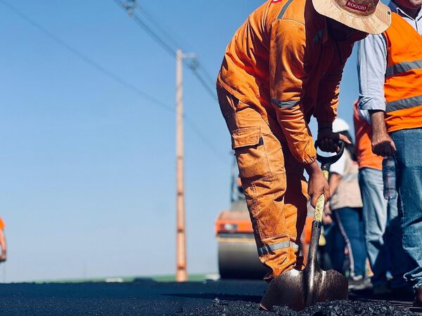 Reactivarán obras de mejoramiento vial en el tramo que une Yby Pytã con Ybyrarobana - .::Agencia IP::.