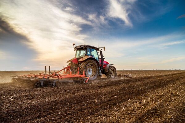 La importación de maquinarias agrícolas cae un 22,8% al cierre de agosto - MarketData