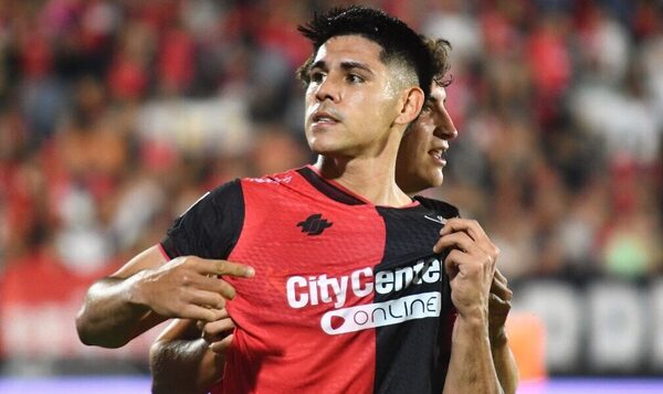 Versus / Saúl Salcedo aparece en el once ideal de la fecha en el fútbol argentino