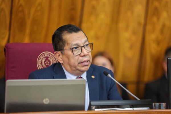 Proyecto de presupuesto 2025 prevé la inclusión de más familias y mayores recursos para programas sociales - El Trueno