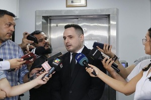 Denuncian que seguidores de Miguel Prieto intimidaron a funcionarios de la Fiscalía