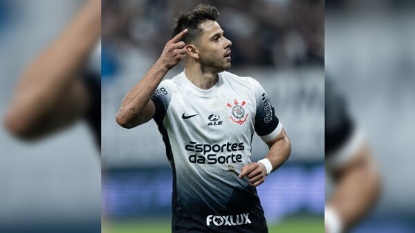 Ángel Romero colaboró con gol en el pase del Corinthians a Semis de Copa Sudamericana