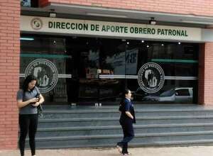 Sistema de jubilación de IPS en crisis: ¿Trabajadores activos no se jubilarán si no hay reformas urgentes? - Economía - ABC Color