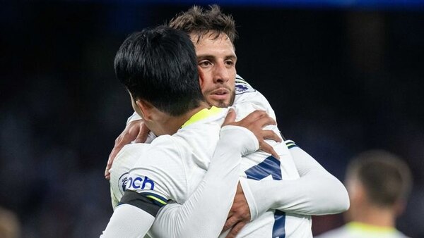 Versus / Bentancur "casi lloró" al disculparse por su polémica broma, cuenta Son