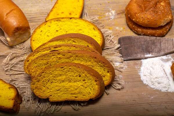 No te podés perder esta receta de pan libanés de cúrcuma - Gastronomía - ABC Color