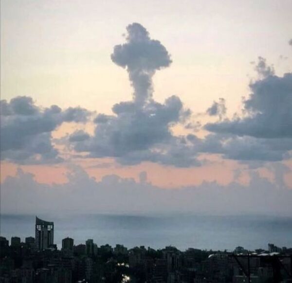 Nubes forman una cruz en el cielo del Líbano