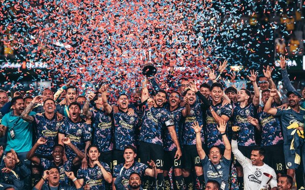 Versus / El América de Sánchez gana su primera Campeones Cup