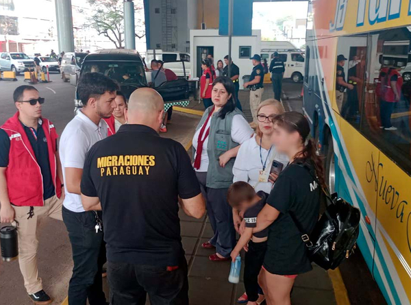 Control en el Puente pone atención en proteger a niños y adolescentes - La Clave