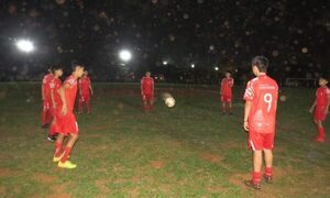 Emblemático club franqueño inaugura lumínica