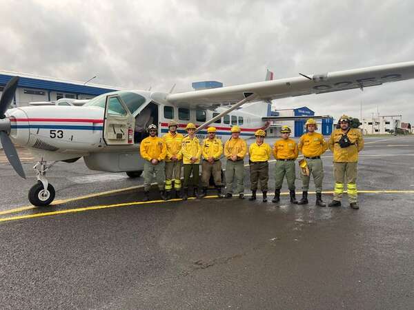 Incendio en el Chaco: bomberos deben pagar reemplazos en sus puestos laborales - Nacionales - ABC Color