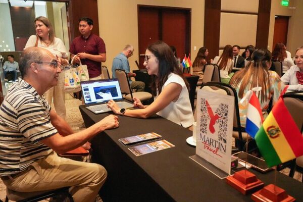 Empresarios bolivianos participan en turismo paraguayo