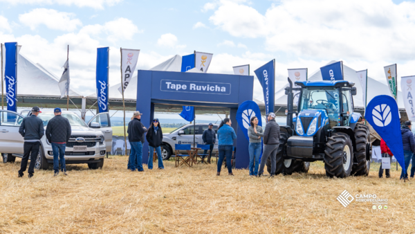 Tape Ruvicha y New Holland ofrecen servicios integrados para la campaña de siembra de soja 2024-25