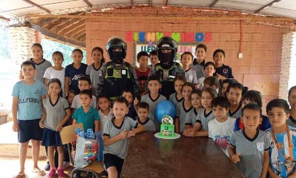 Héroes en acción: Agentes Lince hacen realidad el sueño de un niño en su día especial – Prensa 5