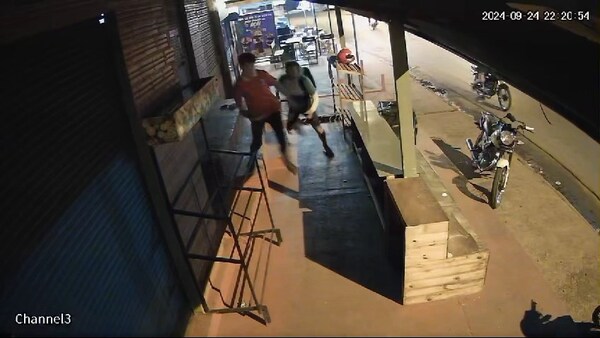 Motochorros intentaron robar a un joven en el barrio San Isidro de Encarnación