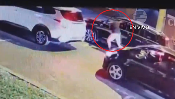 Robo de celulares en semáforos: Video muestra cómo operan los asaltantes
