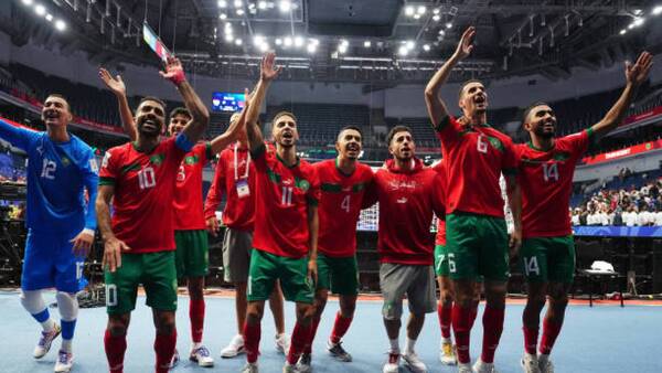 Marruecos ruge como nunca y elimina a Irán