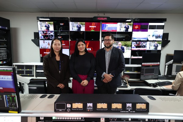 Paraguay TV recibe equipos que le permitirán generar un nuevo canal de contenidos para la ciudadanía - .::Agencia IP::.