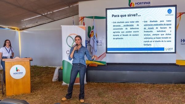 Cafyf y Cetapar brindaron charla sobre Camas Biológicas para la Sustentabilidad en Hortipar 2024